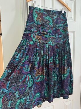 SONATA /?Vintage 80s retro paisley midi skirt, Size M see measurements